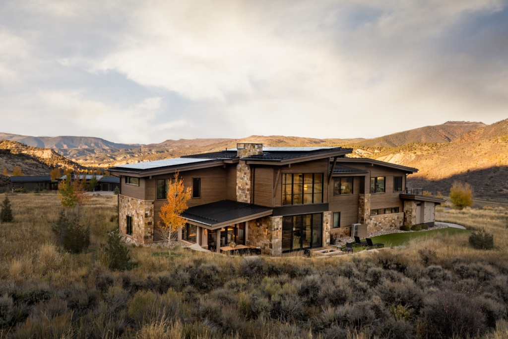 Frost Creek Road Residence - Current Architects